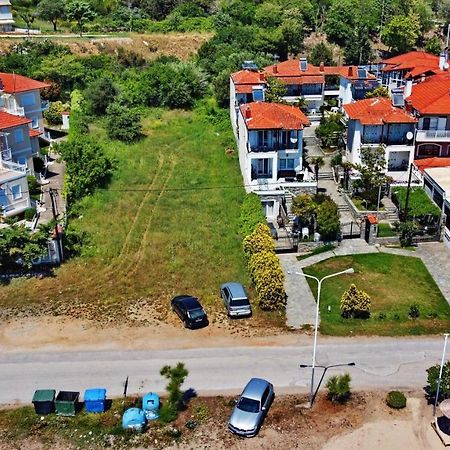 Beach Front Villa Nea Kallikrateia Eksteriør bilde