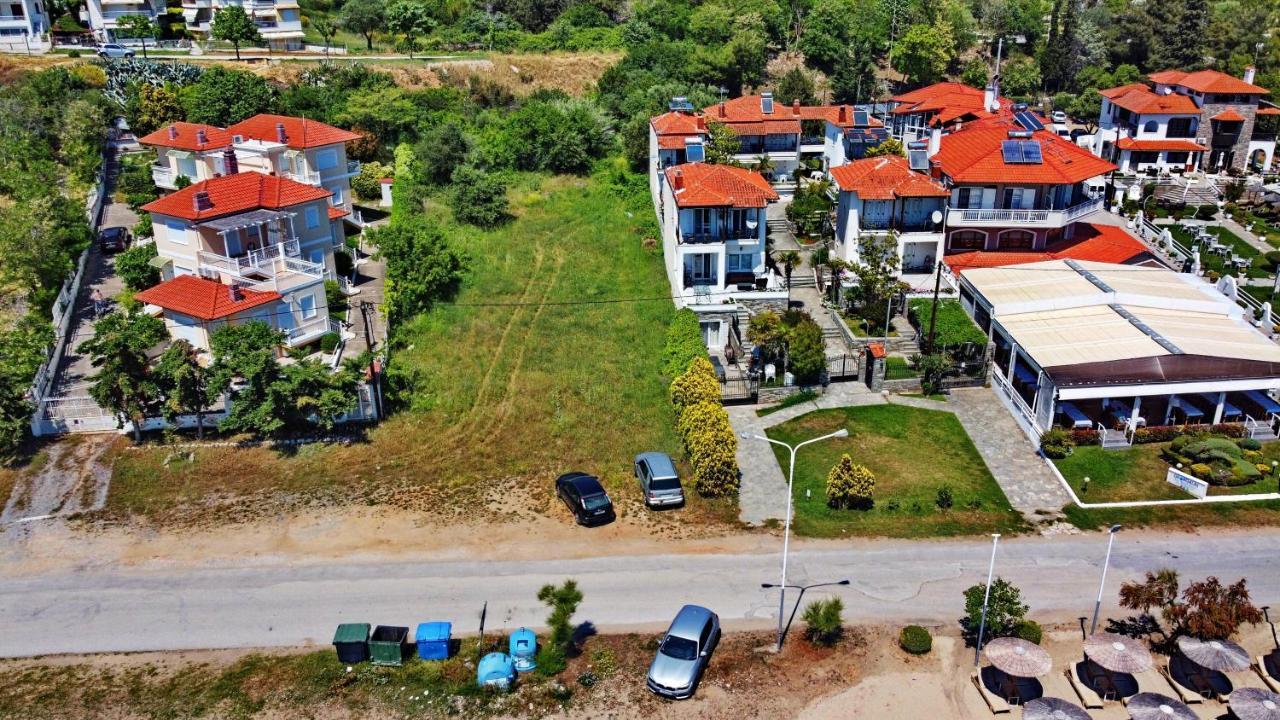 Beach Front Villa Nea Kallikrateia Eksteriør bilde